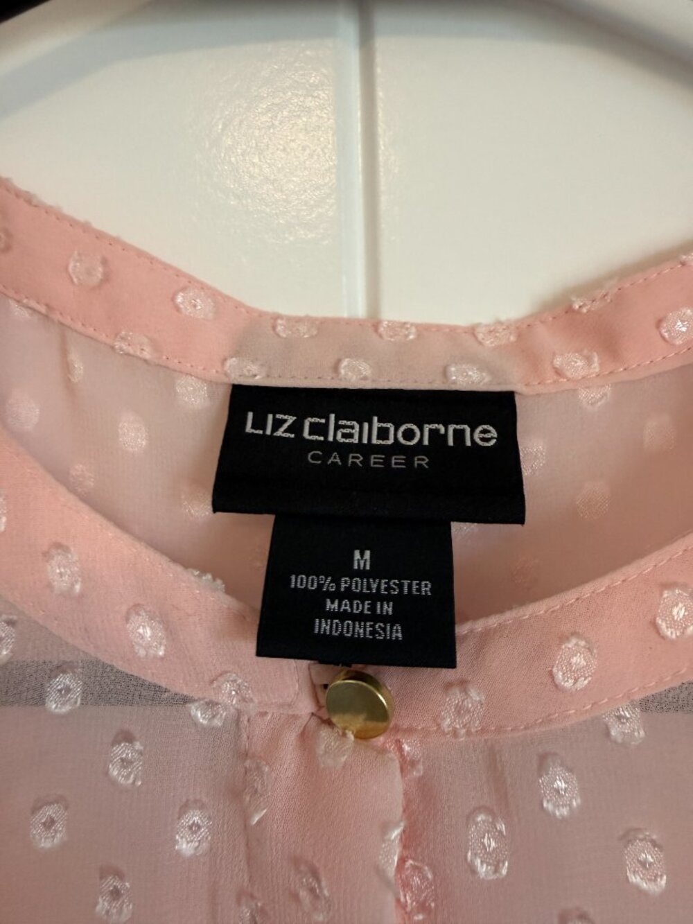 Liz Claiborne light pink Swiss-dot blouse featuring a sheer outer layer. Size M - Picture 2 of 7